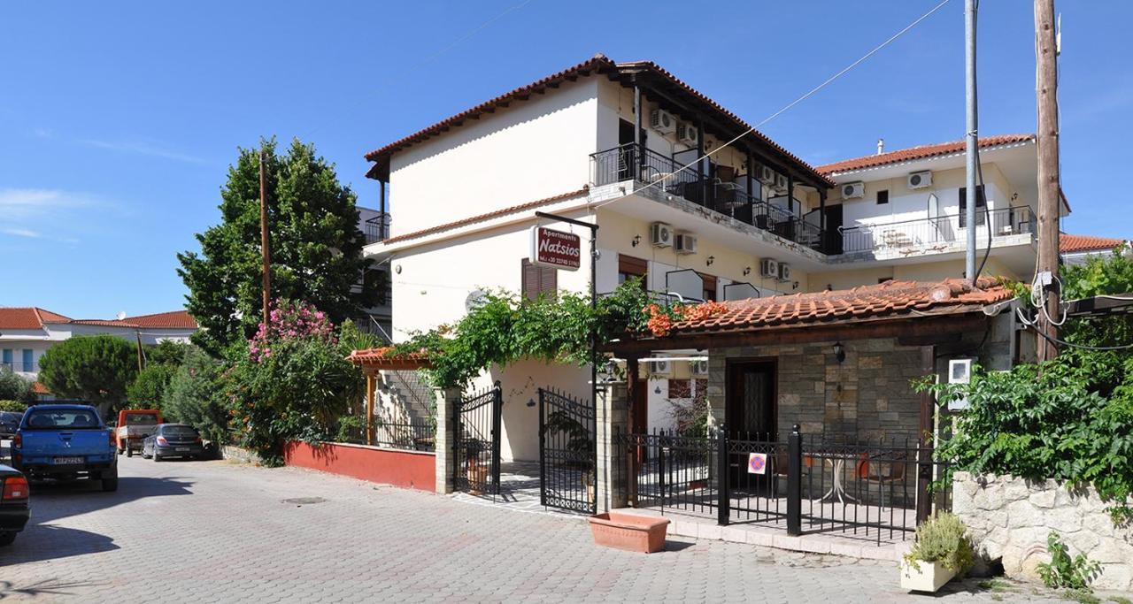 Natsios Apartments Hanioti Exterior photo